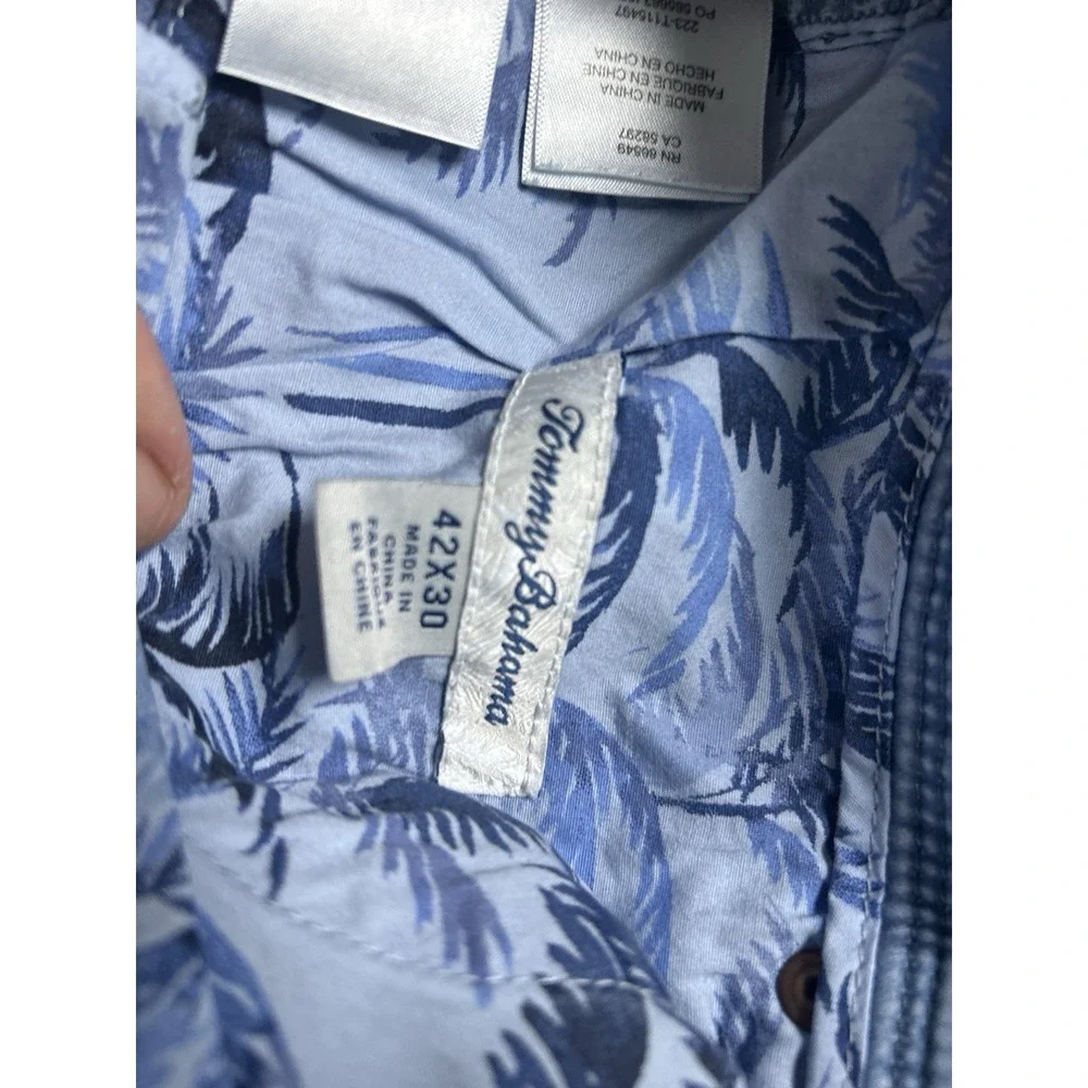 Tommy Bahama Mens Chino Pants 42x30 Whit Blue Stretch Comfort Island Lot Of‎ 2